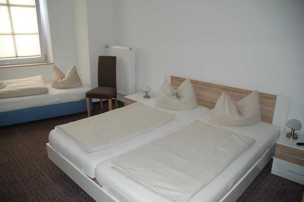 Hotel Kurfuerst Garni 格尔梅斯海姆 外观 照片