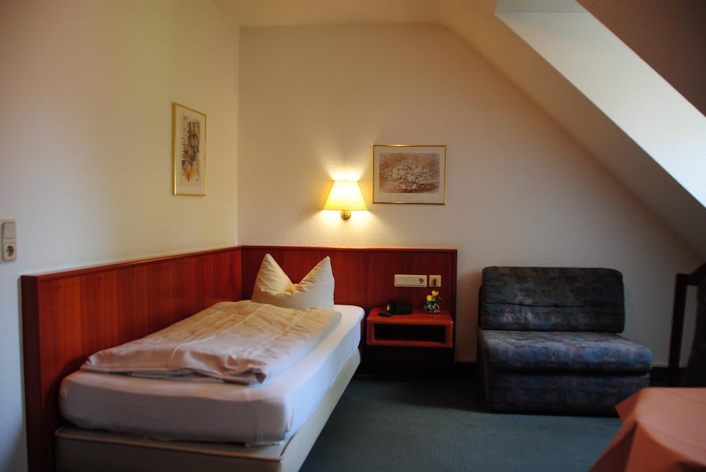 Hotel Kurfuerst Garni 格尔梅斯海姆 客房 照片